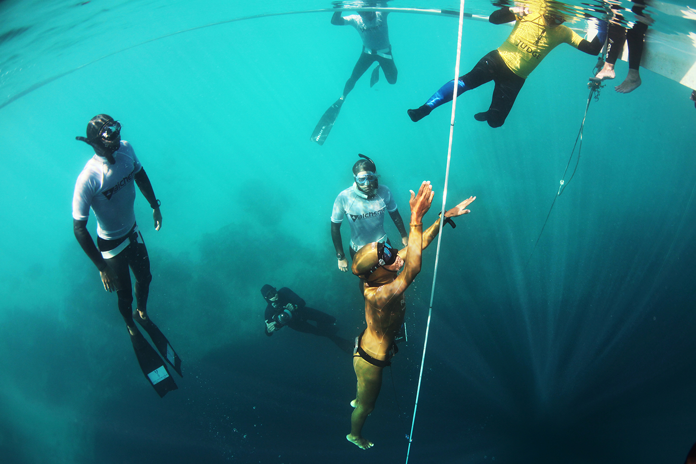 Vertical Blue Freediving photo Logan Mock-Bunting